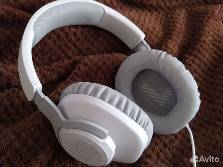 Проводные наушники JBL