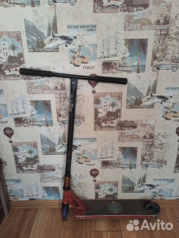 Трюковой кастомный самокат