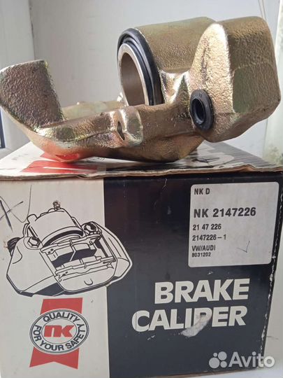 Суппорт тормозной передний Volkswagen T2