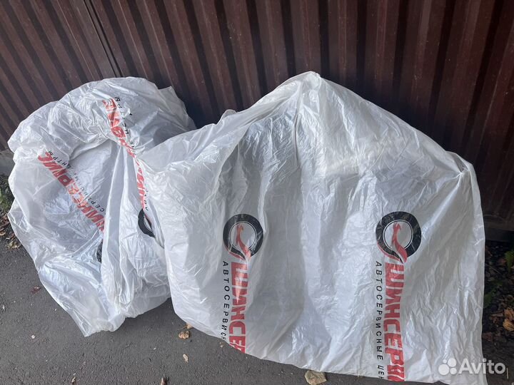 Nokian Tyres Hakkapeliitta 9 SUV 235/55 R20 104T