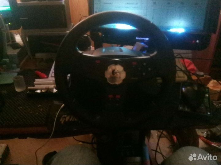 Игровой руль с педалями для пк