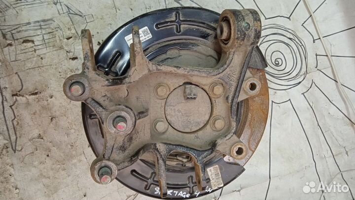 Sportage 4 QL 18г Кулак задний левый Kia