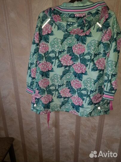 Ветровка для девочки