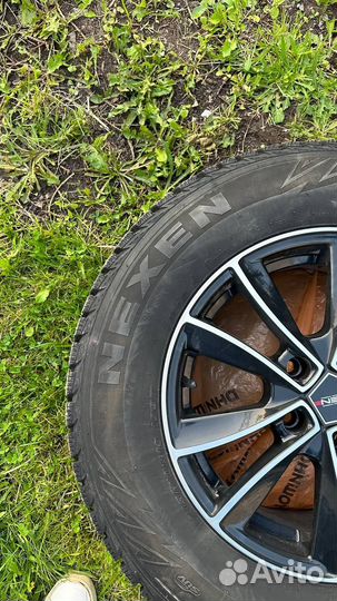 R16 Nexen Winguard WinSpike WS62 215/70, PCD 5x114.3 DIA 67.1