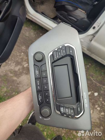 Штатная магнитола кто Рио 3 2013 год