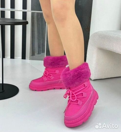 Дутики женские зимние