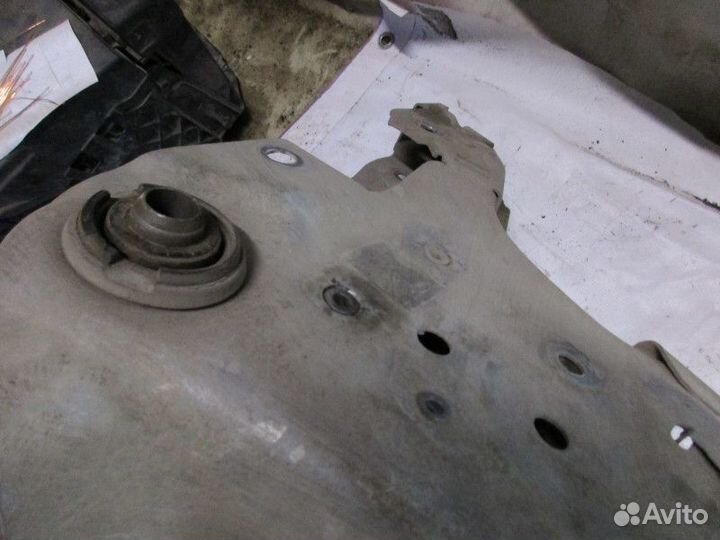 Балка подмоторная Renault Fluence 2010-2017 (54401