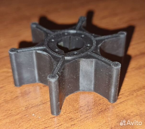 Крыльчатка помпы Suzuki DT2-8, DF4-6