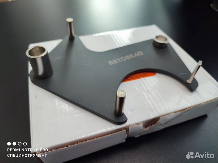 Фиксатор зубчатых шкивов распредвалов renault