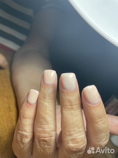 Маникюр, наращивание ногтей