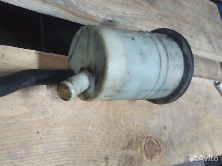 Бачок гур Range Rover Sport