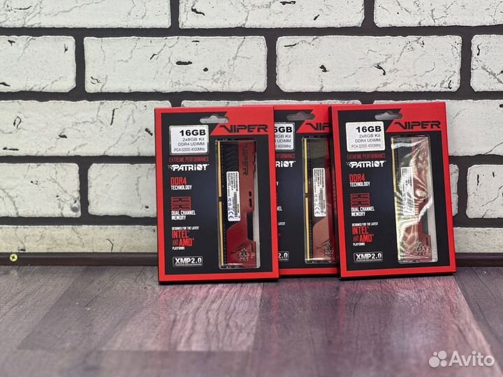 Модуль памяти Patriot Viper Elite DDR4 16Gb 4000