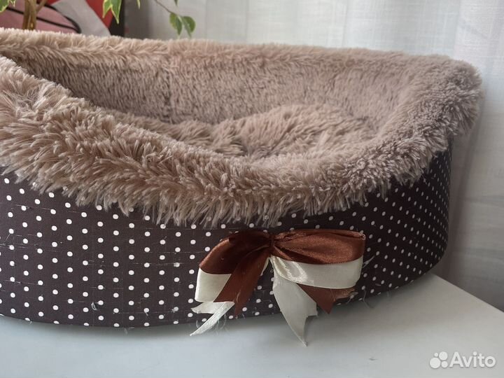 Лежанка для собак и кошек