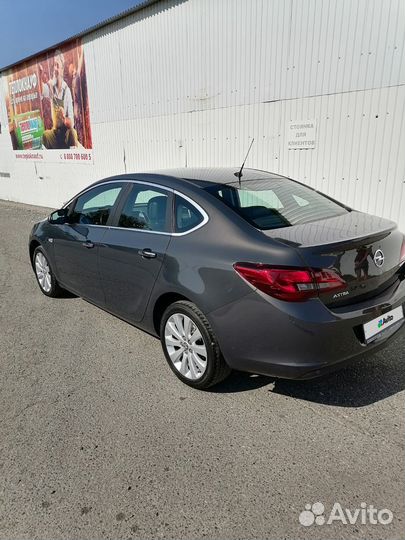 Opel Astra, 2013