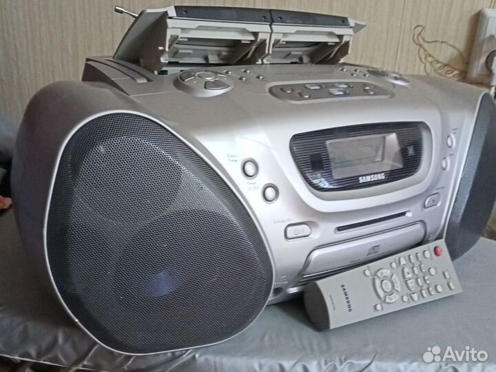 Магнитола Samsung RSD-575S