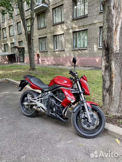 Мотоцикл Kawasaki er-4n в идеальном состоянии