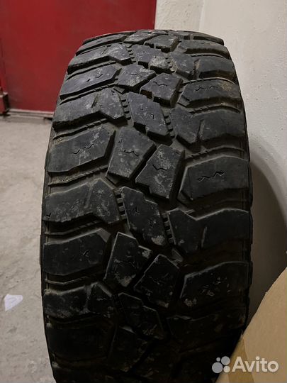 Bridgestone Dueler M/T 275/65 R20