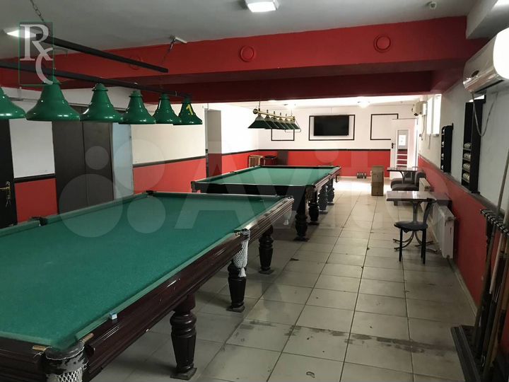 Помещение 177 м2 на первой линии Толстого