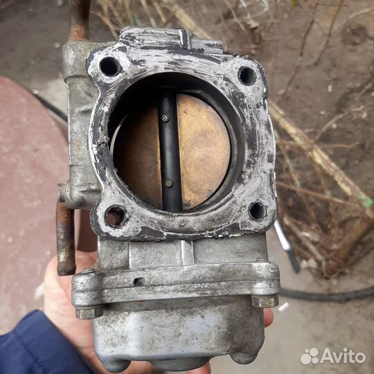 Дроссельная заслонка