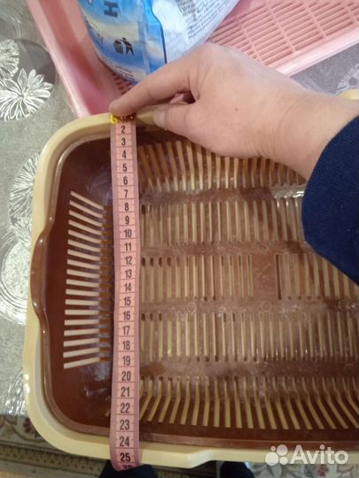 2 Лотка и наполнитель для кошек