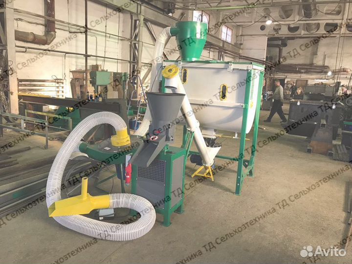 Смеситель шнековый горизонтальный