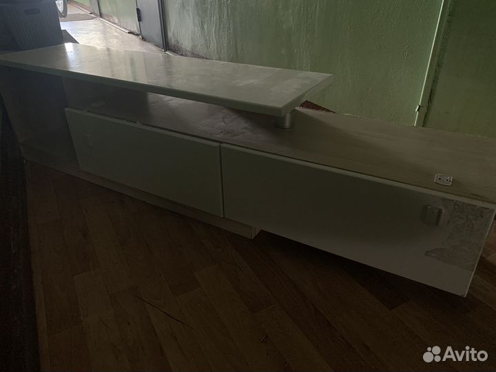 Тумба под телевизор