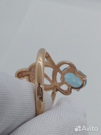 Золотое кольцо с Бриллиантами,Топазом