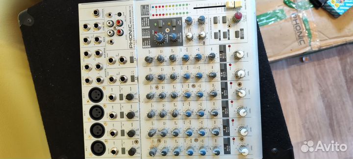 Музыкальная аппаратура (система)