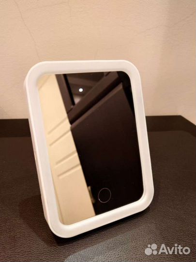 Зеркало настольное с подсветкой новое