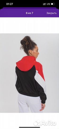 Ветровка женская