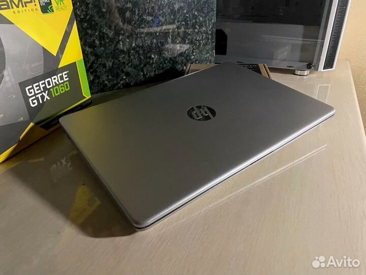 Ноутбук HP laptop i5-1035G4/16GB/512SSD