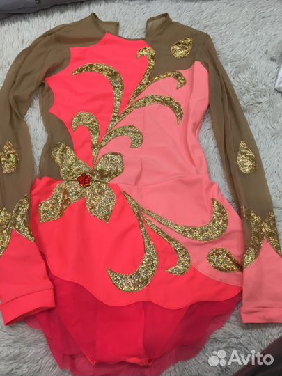 Купальник новый для художественной гимнастики 140