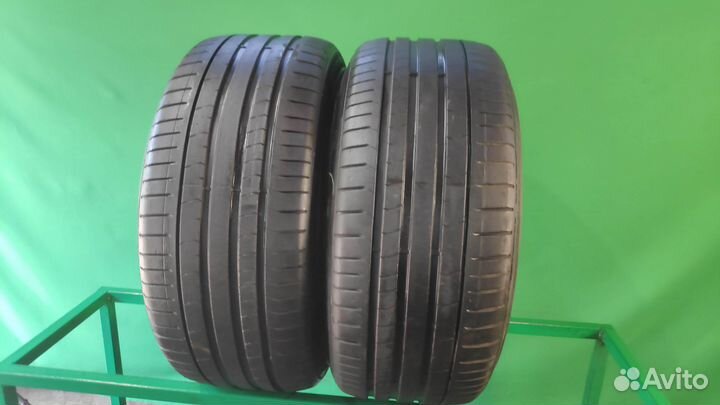 Pirelli P Zero PZ4 265/35 R20 99Y