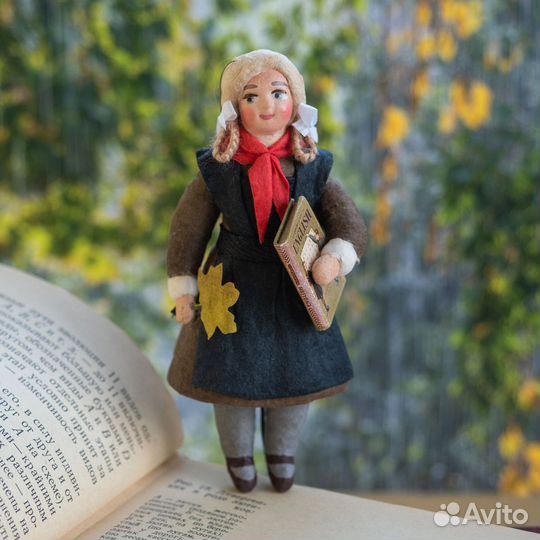 Ватная ёлочная игрушка Школьница СССР