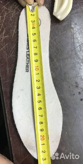 Продам коньки фигурные