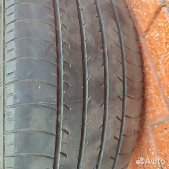 Yokohama BluEarth E70 215/55 R17 200K