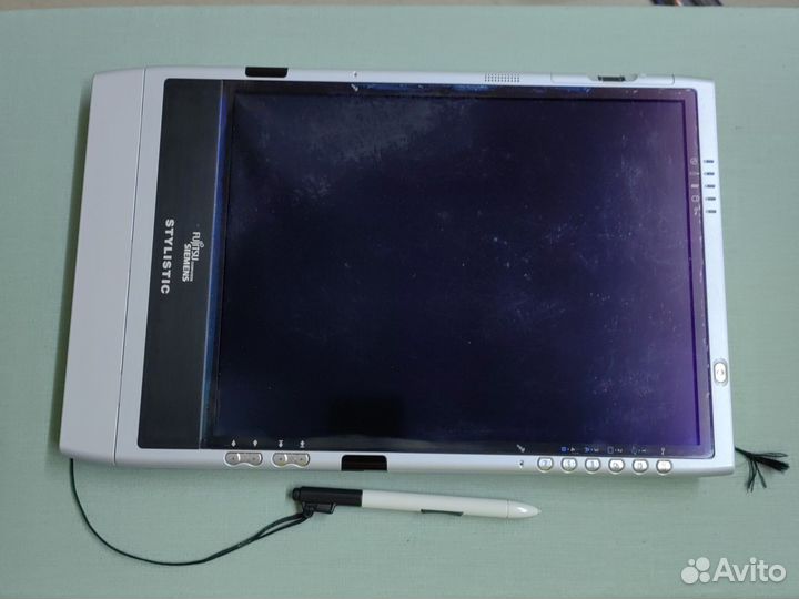 Планшетный компьютер Stylistic ST5112