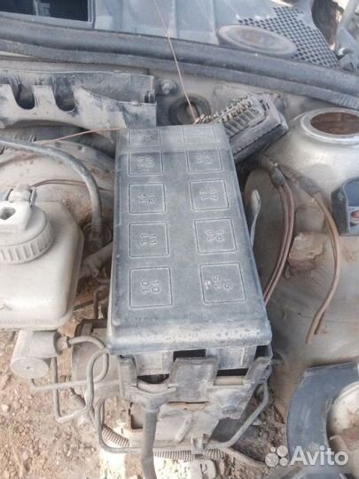 Блок предохранителей Opel Vectra B X20XEV