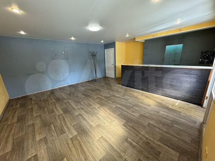 Торговая площадь, 42 м²