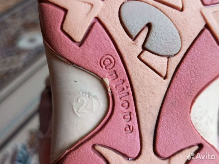 Сапоги для девочки разм 24