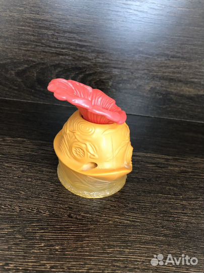 Игрушка из макдональдса 2009 года