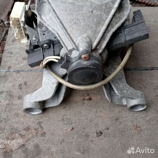 Двигататель стиральной машины