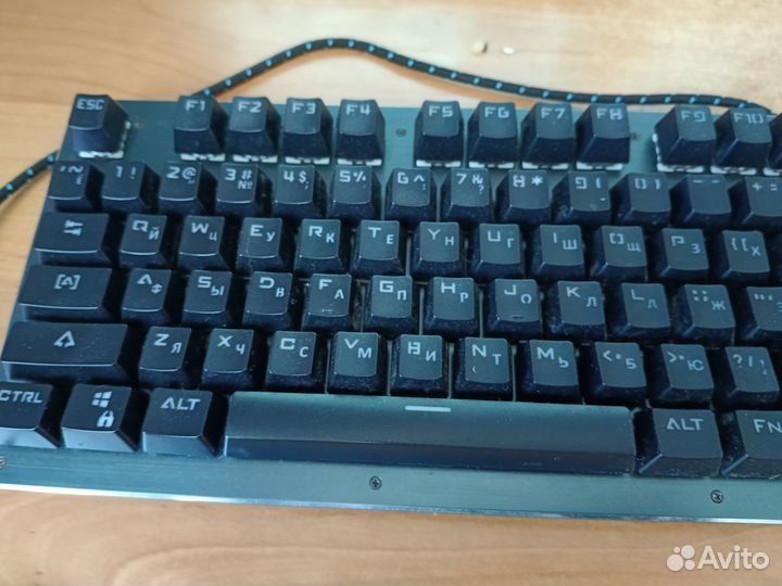 Продаю игровую клавиатуру gembird