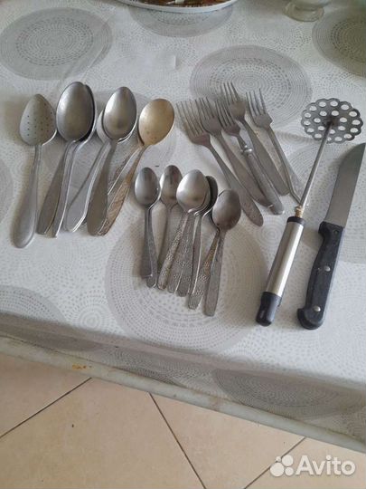 Пиалы,кружки большие,чашки чайные