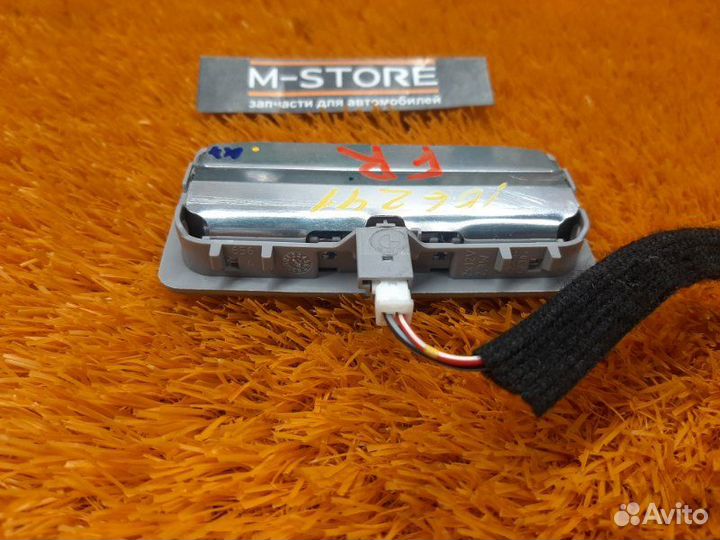 Плафон освещения Bmw 7-Series F01 N63B44 2011