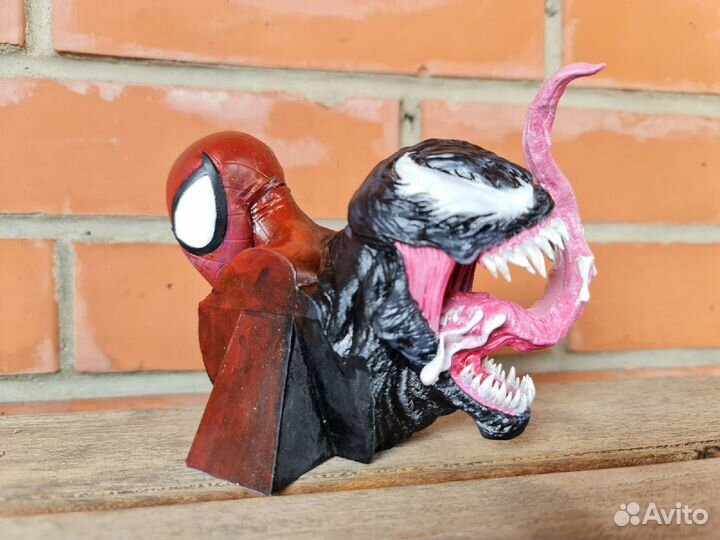 Бюст Человек паук - Веном