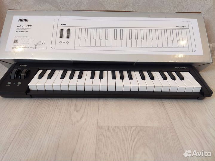Клавиатура Korg