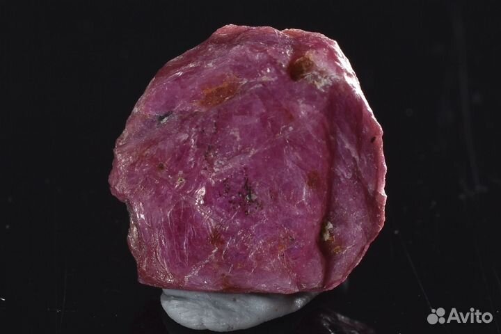 Красный корунд (рубин). Лот №958