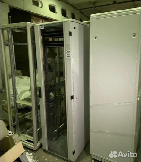 Шкаф серверный напольный 42U