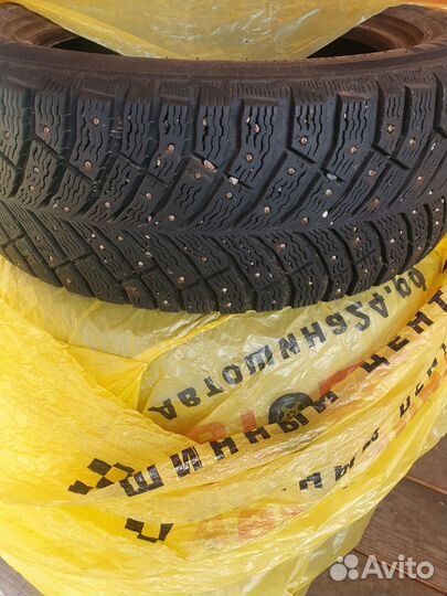 Michelin X-Ice North 4 205/55 R16 H